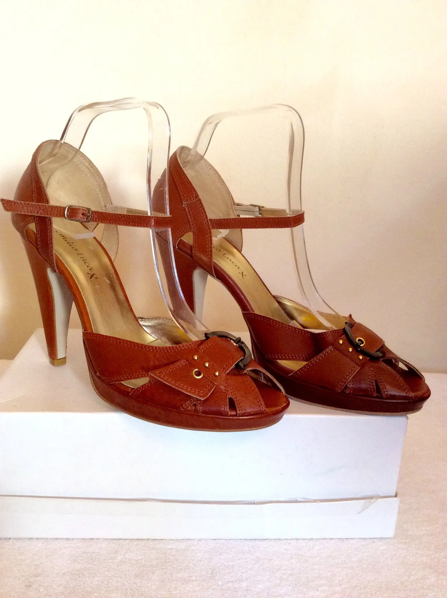 Brand New Emilio Lucax Tan Brown Leather Peeptoe Sandals Size 7/40