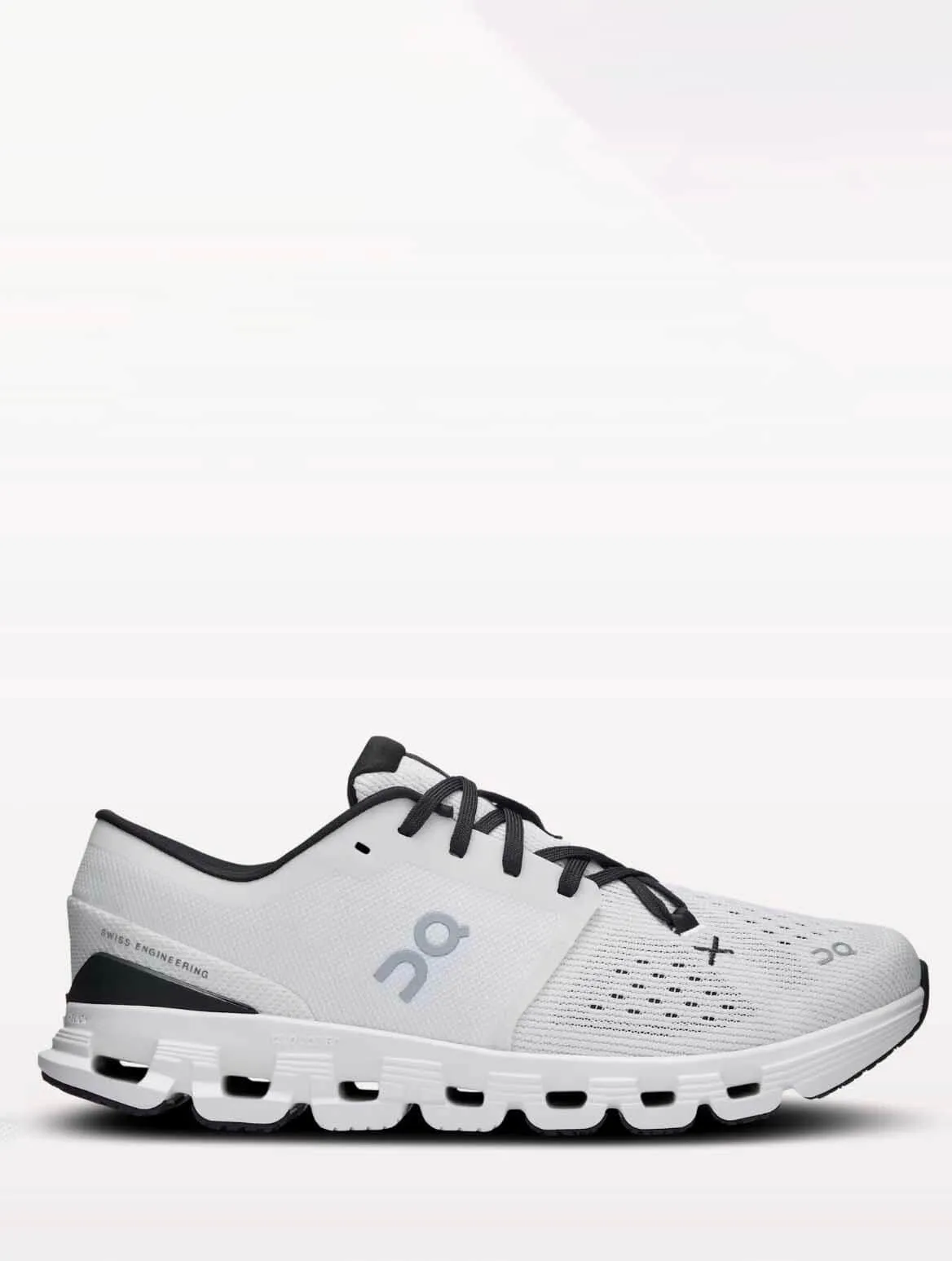 ON Running Cloud X 4 Sneaker