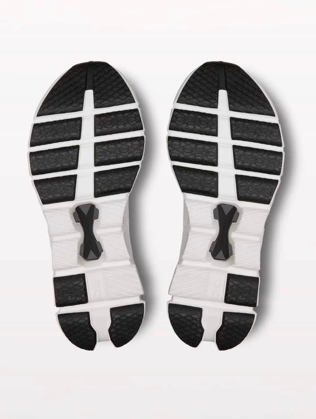 ON Running Cloud X 4 Sneaker