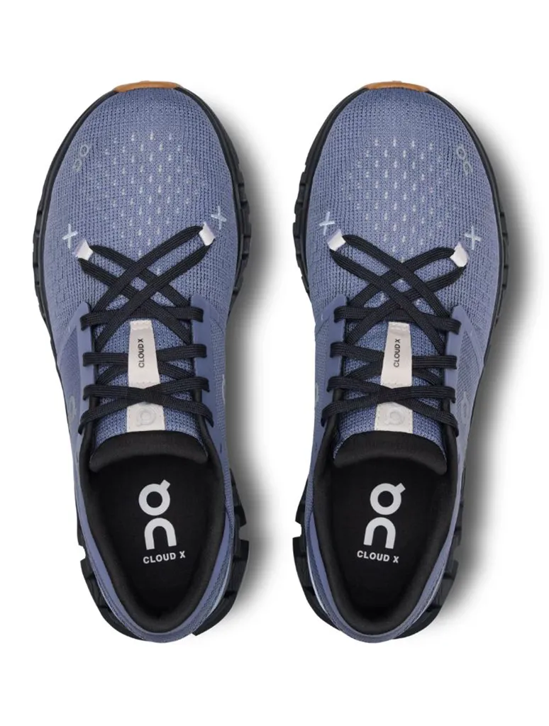 ON Running Cloud X 4 Sneaker