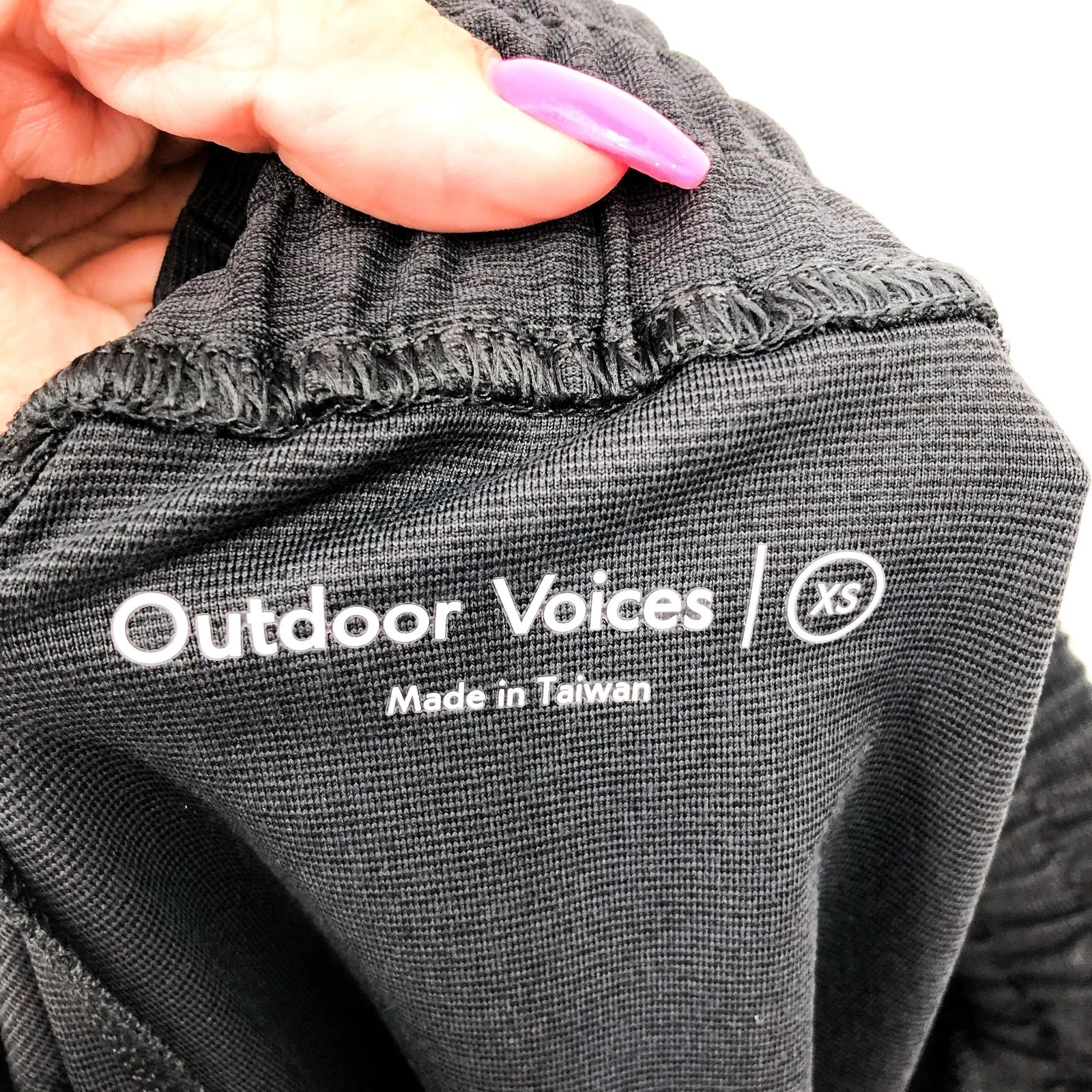 OUTDOOR VOICES Men's Sunday 7" Shorts XS Black Charcoal Athletic NWT